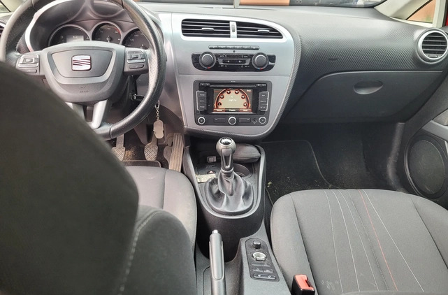 Seat Leon cena 22000 przebieg: 277673, rok produkcji 2011 z Zgorzelec małe 29